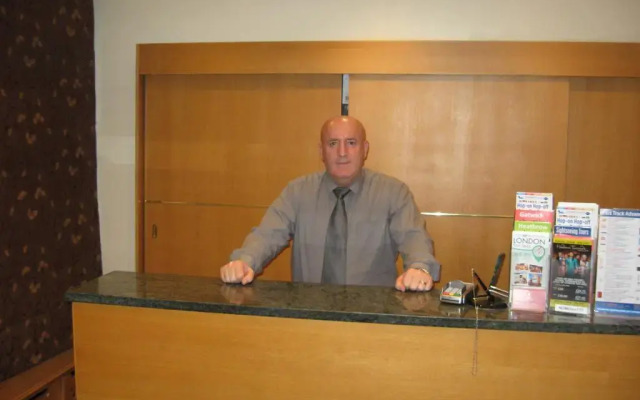 Americana Hotel