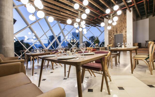 V Grand Hotel, a member of Radisson Individuals