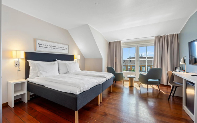 Home Hotel Grimstad