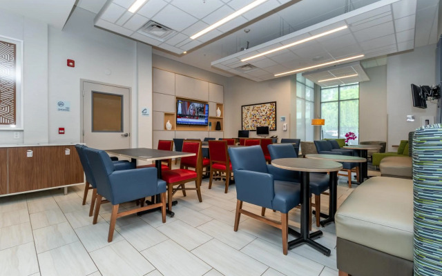 Holiday Inn Express And Suites Chilliwack East by IHG