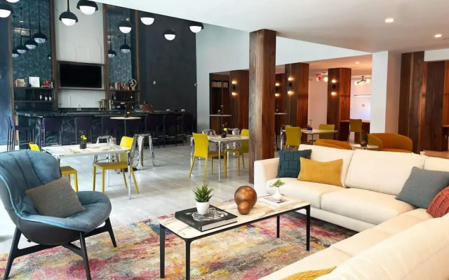 Montrose Spring - Stylish 1 BR in Houston