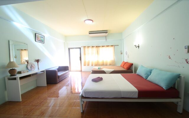 Cube Hostel Krabi