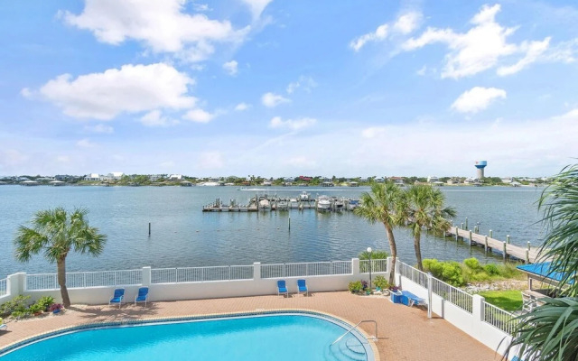 Seaspray Riverside 313