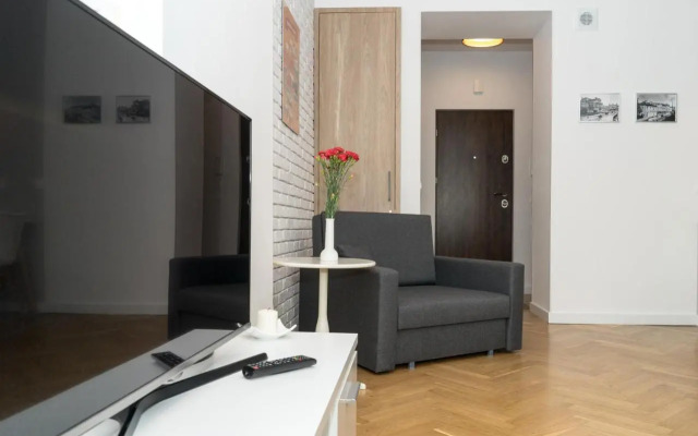Old Town Grand Theatre Apartment 2