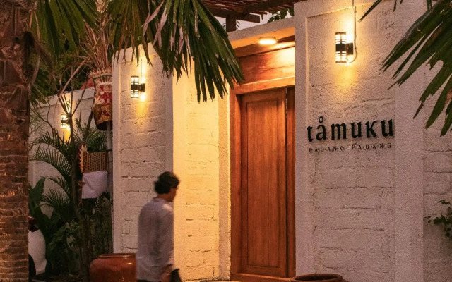 Tamuku Padang Padang, CARI Surf Camp