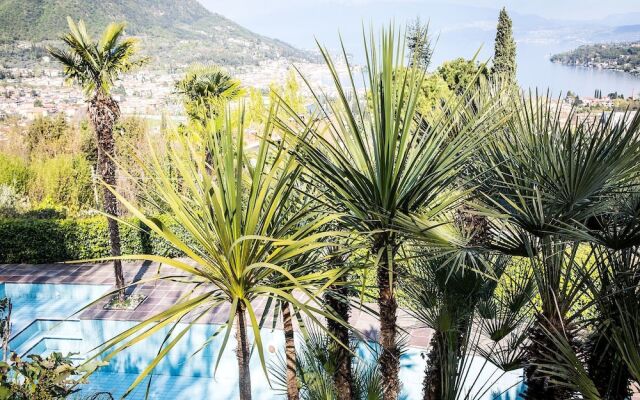 Upscale Villa in Salò Lombardy with Swimming Pool