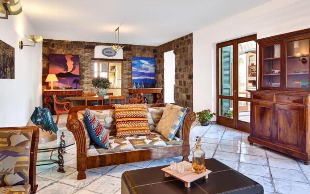 Villa Vesuvio by Gocce