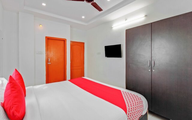 Golden Hive By OYO Rooms