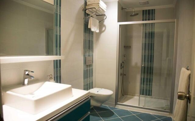 Royal Palm Beach Hotel