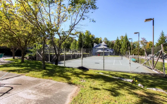 Woods Village 10 in Killington