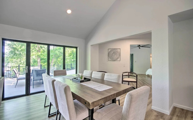 Waterfront Escape: Ozarks Home + Guest House!