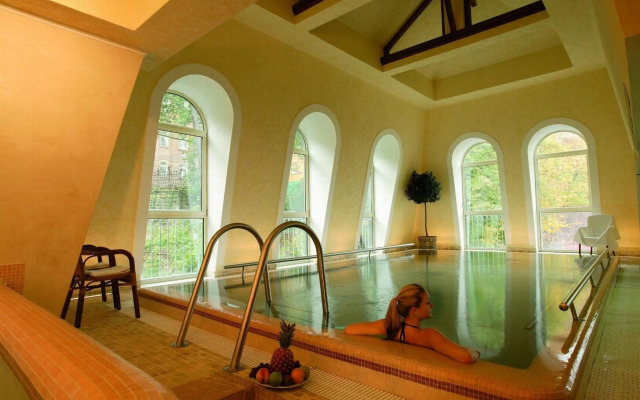 Humboldt Park Hotel And Spa