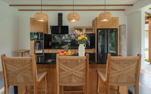 Villa Suka Sawah by Villa Finder