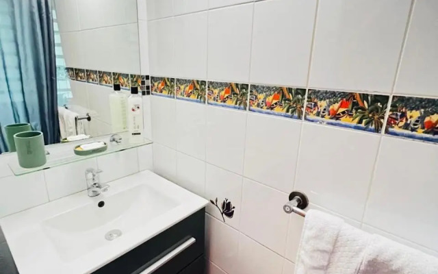 Vue Mer/3Beds/Piscine/wifi/900 mètres de la plage