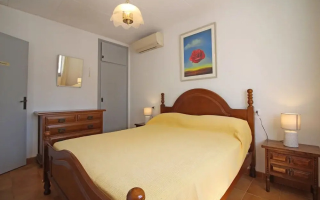 Elegant Family Villa With Pool, Mooring