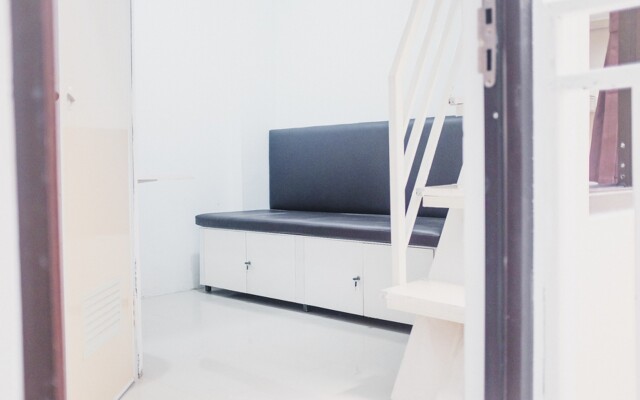 RedDoorz near Hayam Wuruk