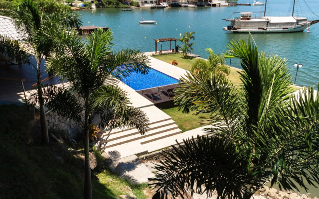 Venha curtir essa maravilha! Frente para o mar!