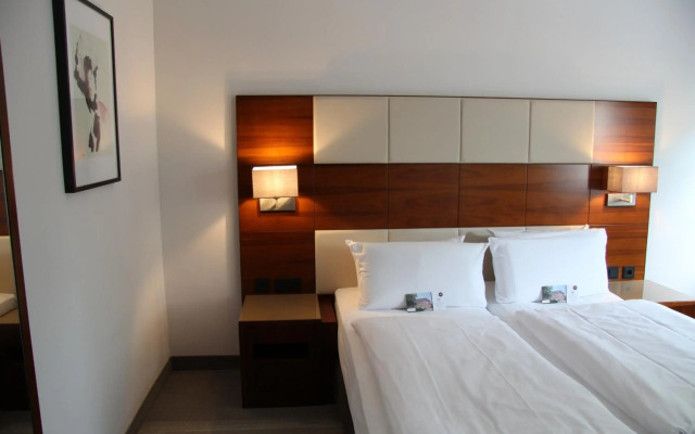 Hotel Adena