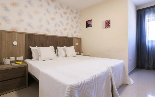 Blubay Apartments By St Hotels