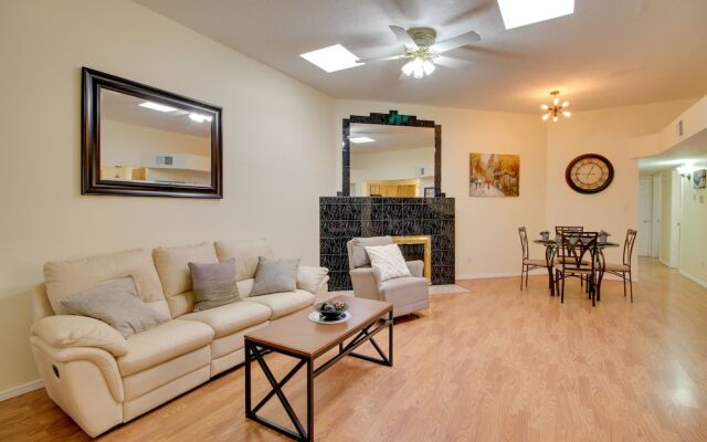 Comfy Albuquerque Townhome < 6 Mi to Downtown