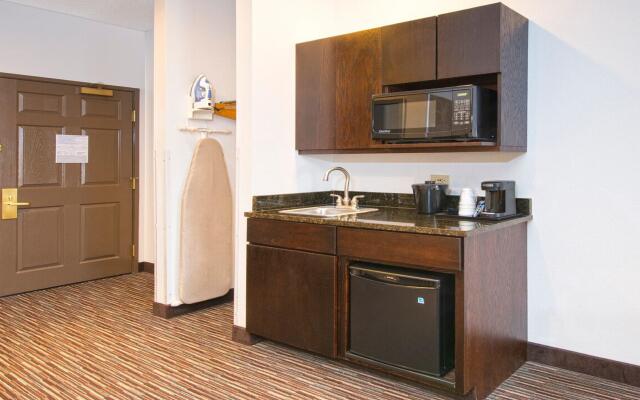 Holiday Inn Express & Suites Chicago-Deerfield/Lincolnshire by IHG
