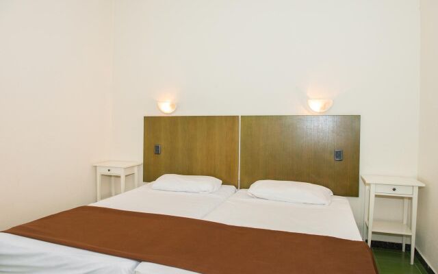 Bungalows Los Tucanes 