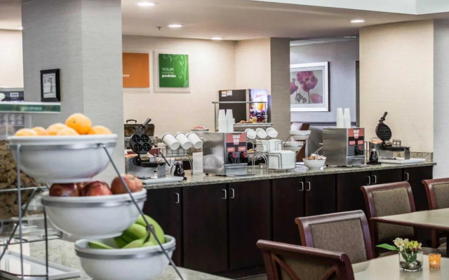 Quality Inn Dayton North - Vandalia