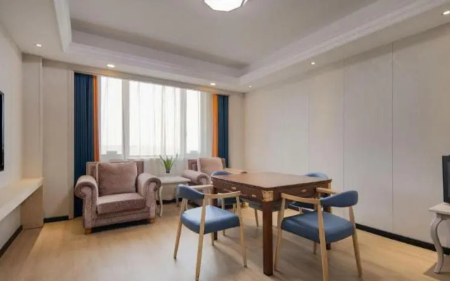 Vienna International Shanghai Pujiang Town