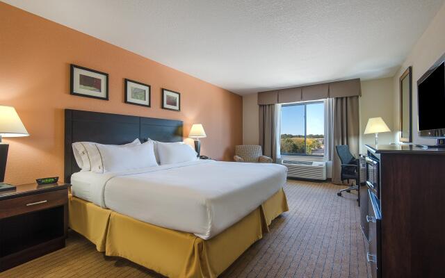 Holiday Inn Express & Suites Lafayette East, an IHG Hotel