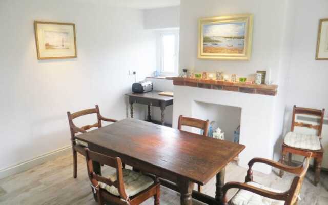 Island Houseunique Situation With Harbour Views