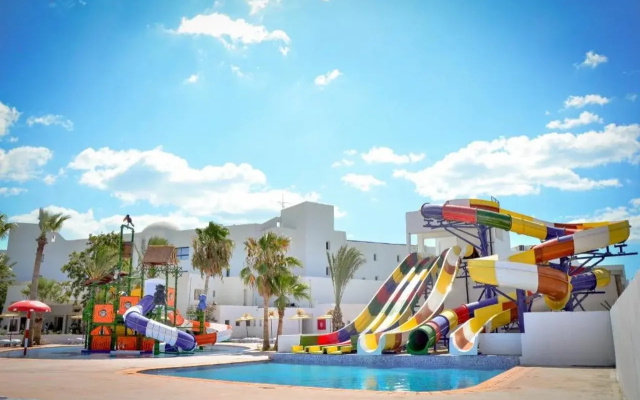 Blumar Resort & SPA