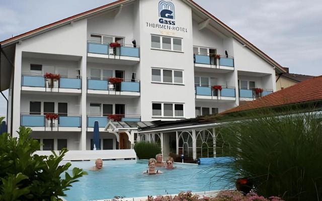 Thermenhotel Gass