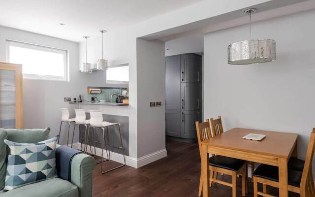 Newly Refurbished 2 Bedroom Flat in Fulham
