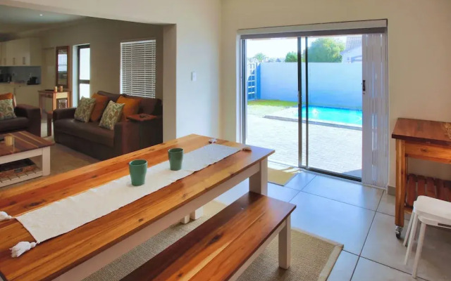 Casa Be Langebaan 6-Sleeper