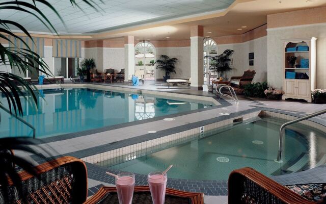 Fairmont Hotel Macdonald