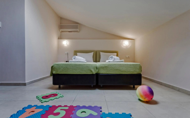 Lagomandra Hotel and Spa