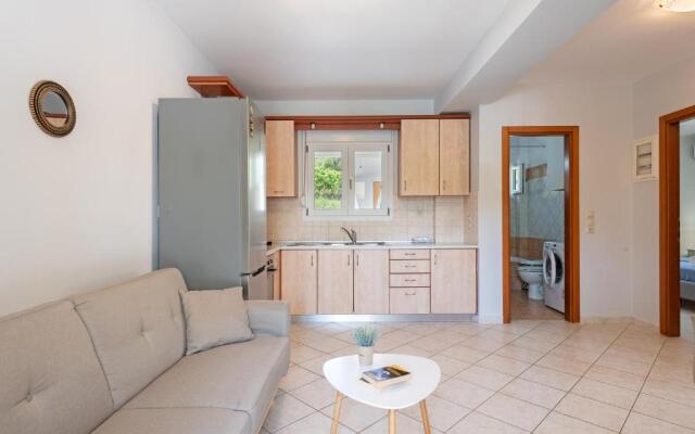 Lagadi Apartment 8