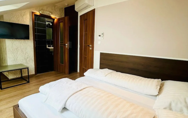 Villa many rooms with Free Parking