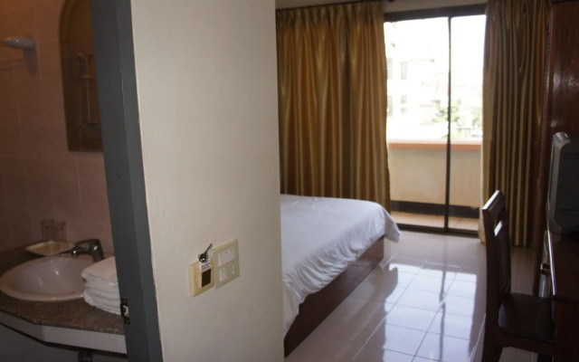 Sisavath Hotel