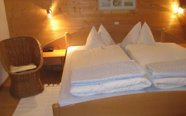 Holiday Apartment Waxenstein