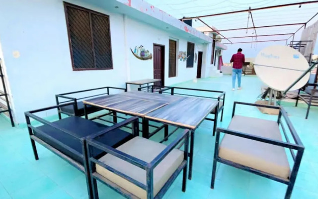 Goroomgo Black Hawk Jodhpur