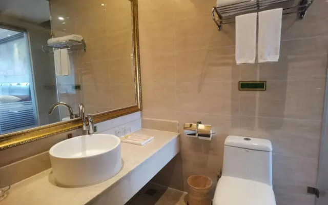 Vienna Hotel North Shenzhen Science and Technology Park Branch