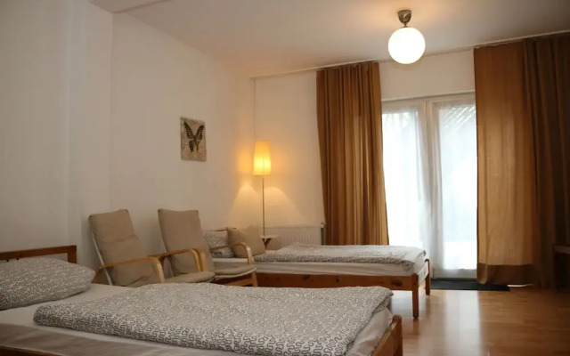 a-domo Apartments Mülheim - Apartments, Lofts & Hostel Rooms - short or longterm - single or grouptravel