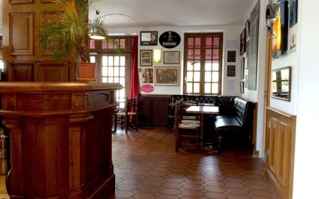 Logis Hôtel Chez la Mère Dépalle