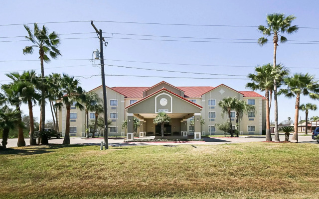 Quality Inn Kingsville Hwy 77