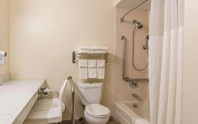 Quality Inn
