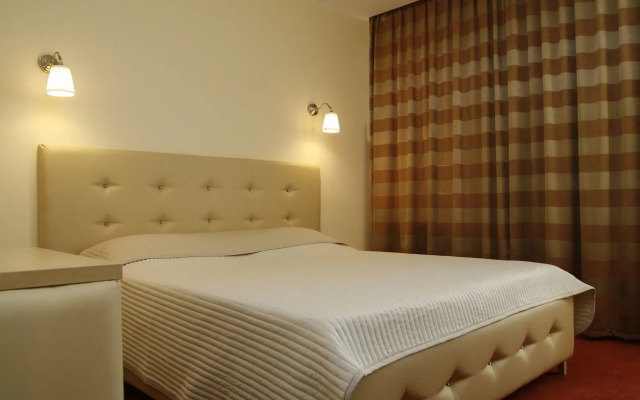 Hotel Capitol