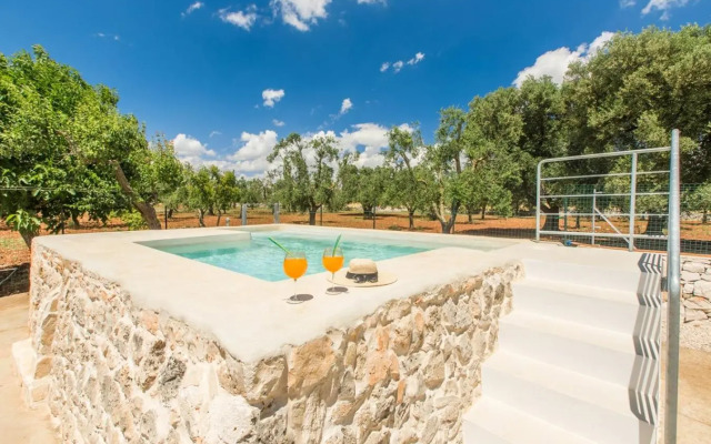 Trullo del Mandarino con piscina