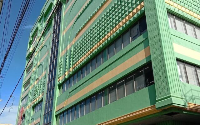 Meaco Royal Hotel- Lucena