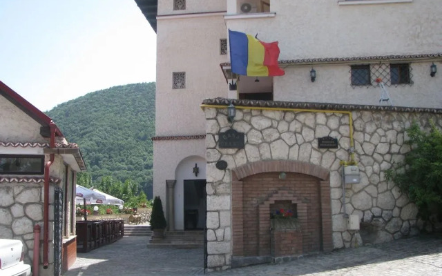 Pensiunea Casa Cranta